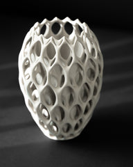 Vaza Decorativa Invader ArtVeris Inaltime 20cm