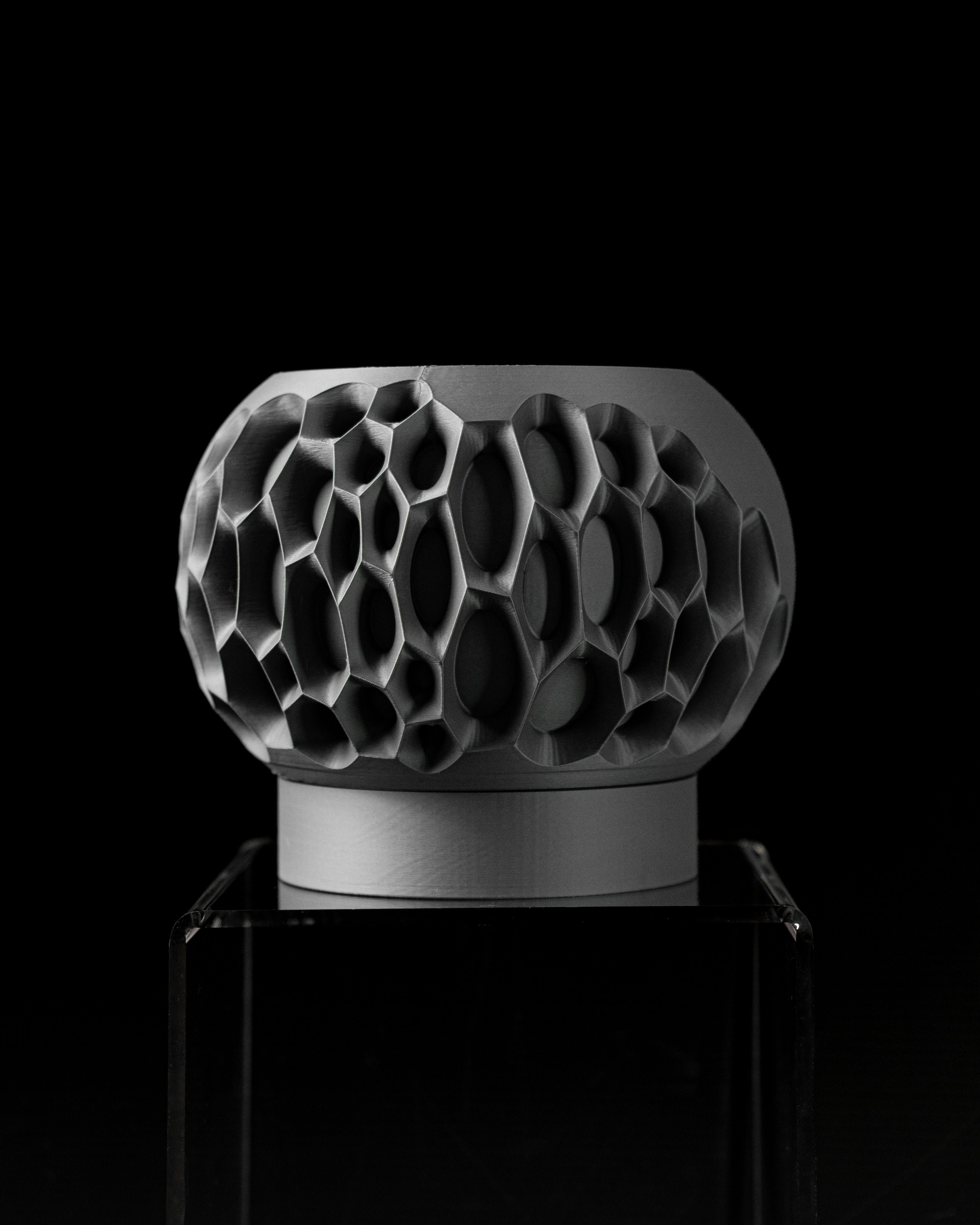 Ghiveci Decorativ Virus ArtVeris Inaltime 12cm