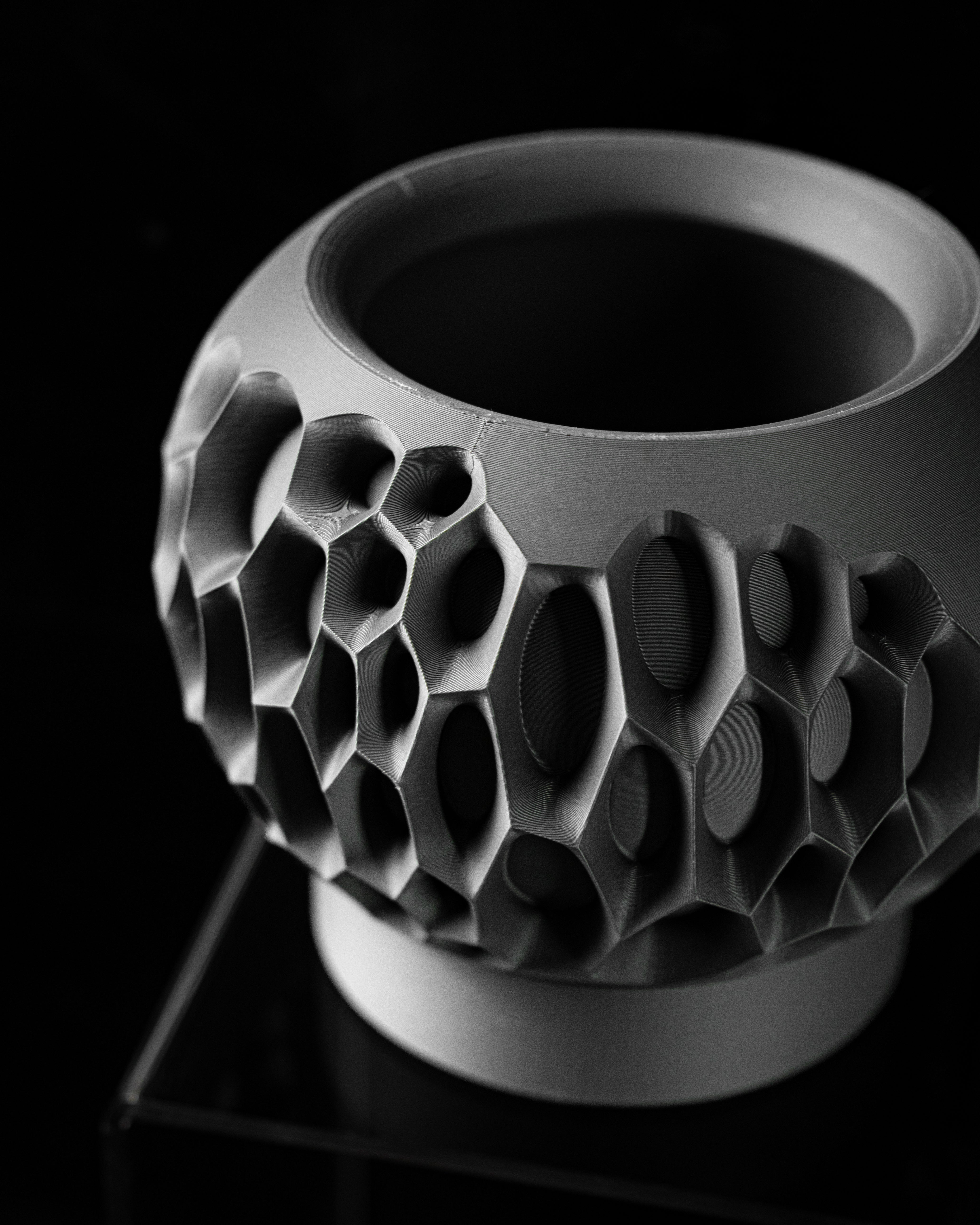 Ghiveci Decorativ Virus ArtVeris Inaltime 12cm