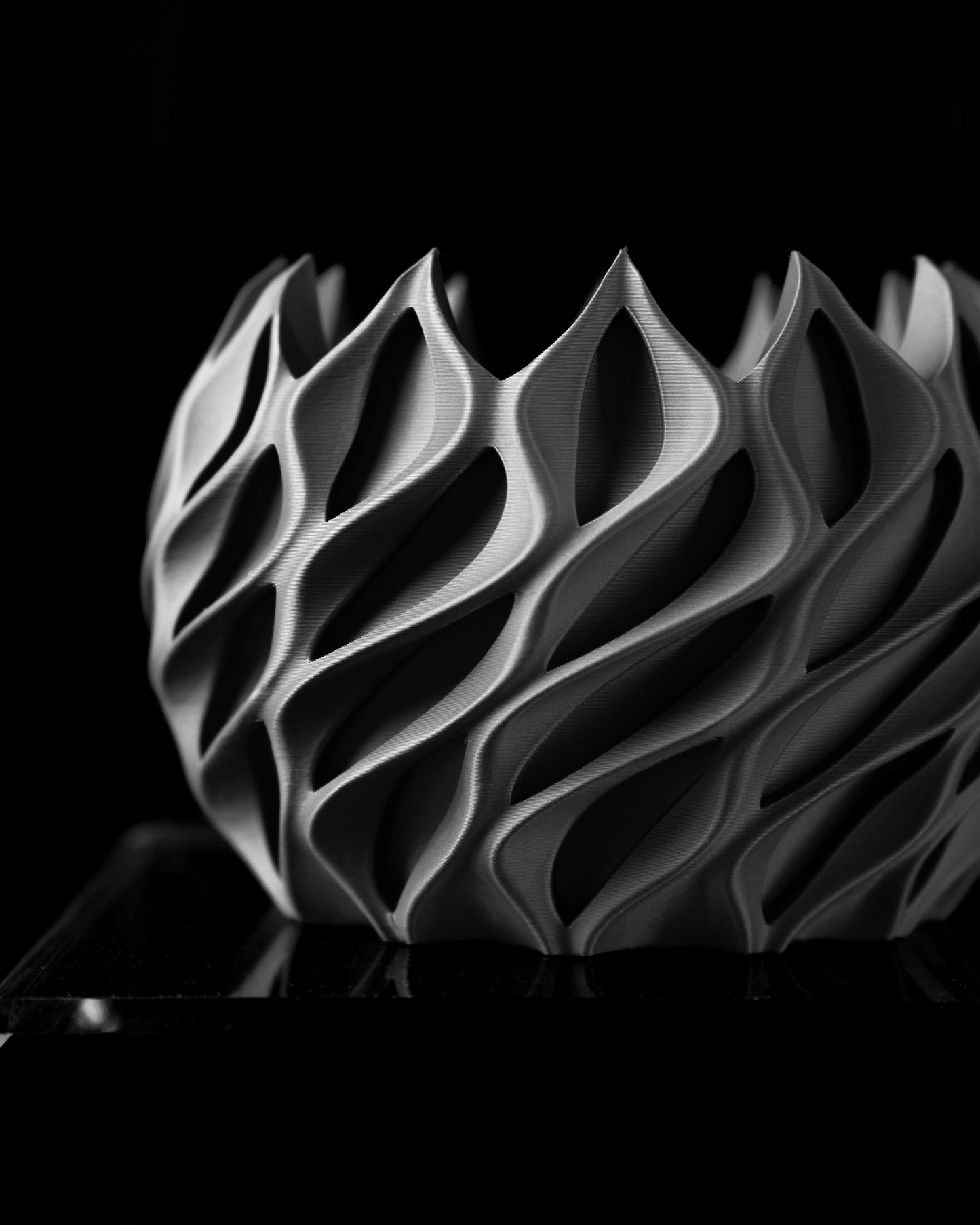 Ghiveci Decorativ Twisted ArtVeris Inaltime 11cm
