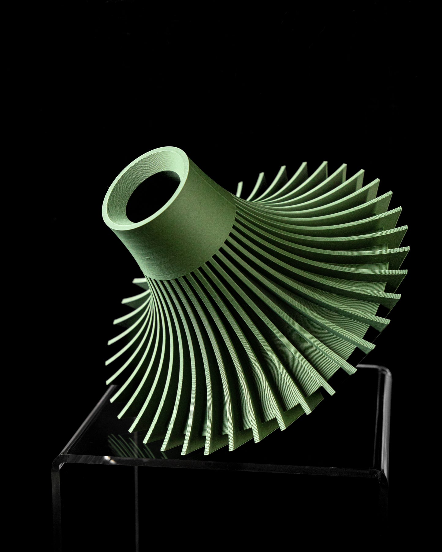 Vaza Decorativa Yin ArtVeris Inaltime 15cm