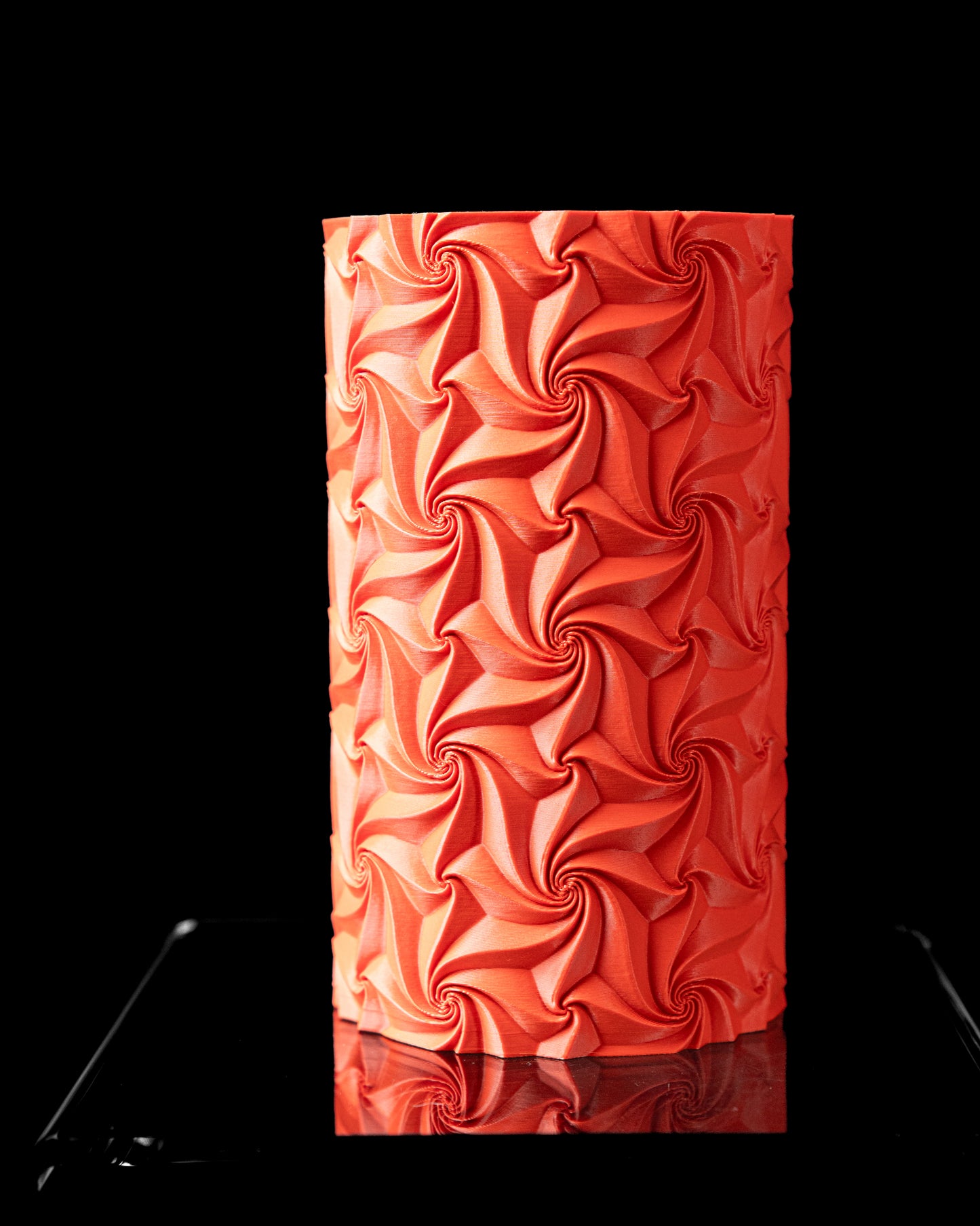 Vaza Decorativa Swirl ArtVeris Inaltime 20cm