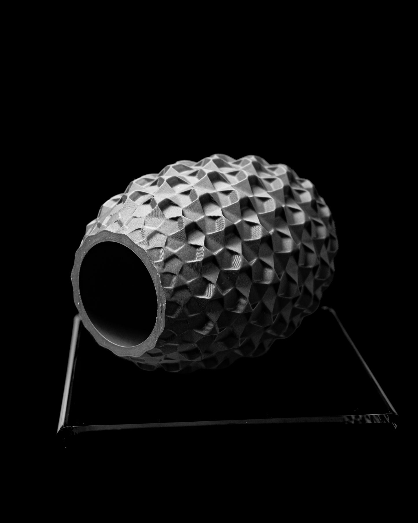 Vaza Decorativa Cobble ArtVeris Inaltime 20cm Negru