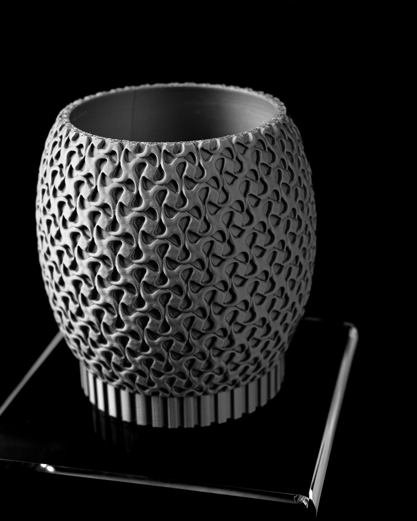 Ghiveci Ringa ArtVeris Inaltime 12cm Negru